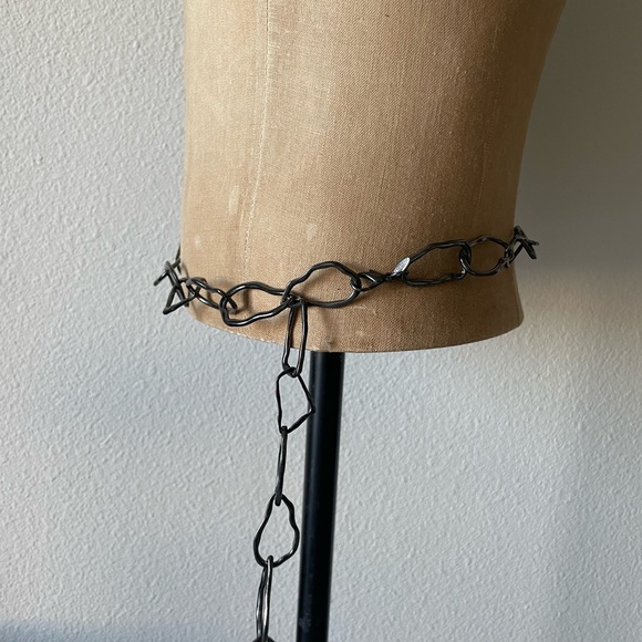 Black Chain Link Belt - Picture 7 of 13